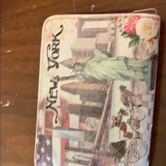 Walet - Picture 2 of 4